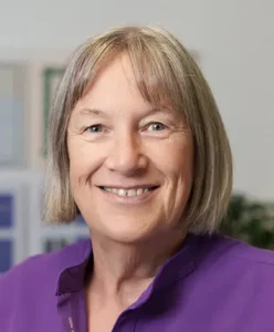 Chiroppractor Liz Richards - Posture Right Chiropractor Gloucester